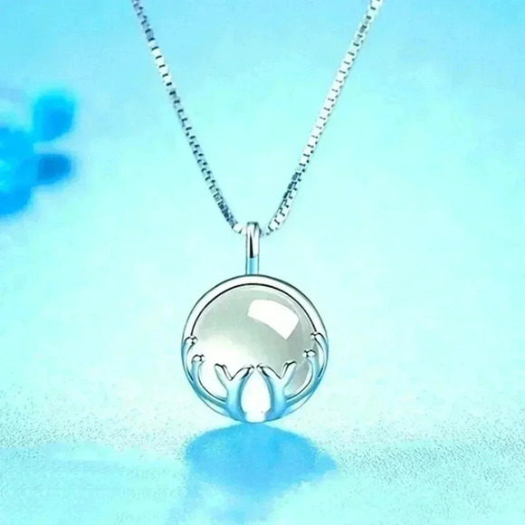 NEW 925 Sterling Silver & Moonstone Necklace - Picture 2 of 5